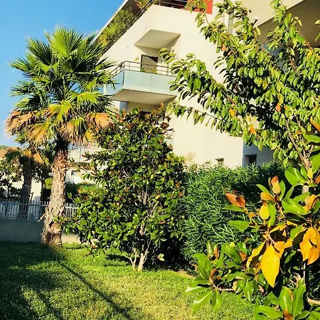1 Royal Villeroy Apartman Sète